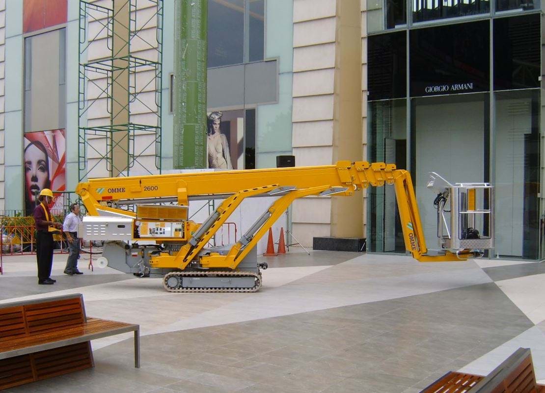 Malaysia Ommelift 2600 R (2750 RJ) mall.jpg