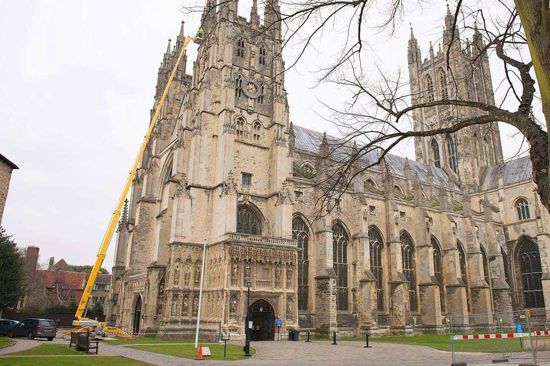Omme Lift_Canterbury Cathedral_outside 2.jpg