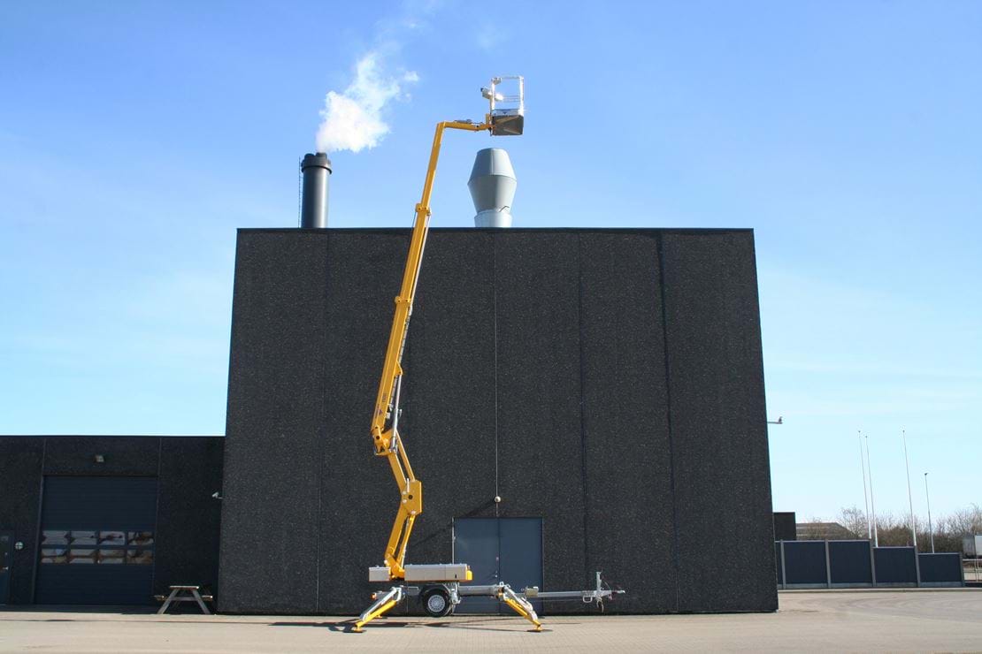 2. New 1500 EX Trailer Mouted Lift OMMELIFT 1500EX