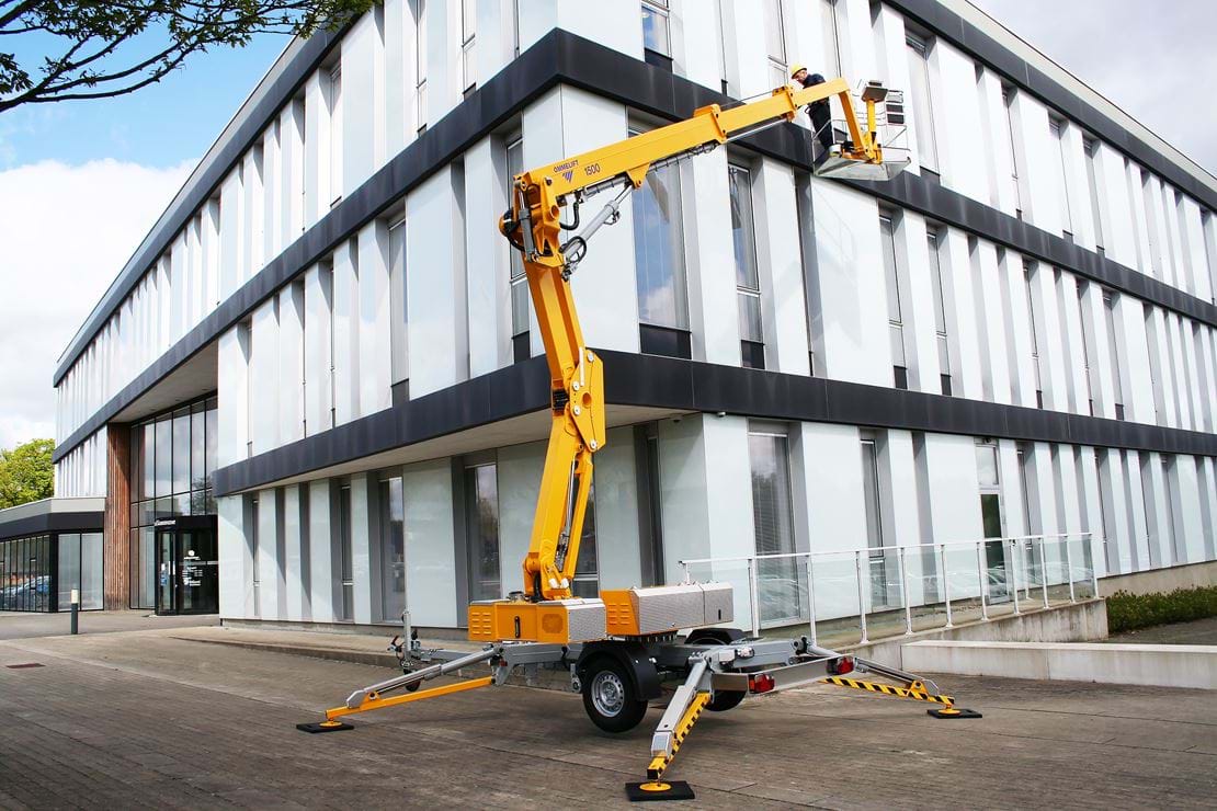 1500 EX Trailer Mouted Lift OMMELIFT City 02