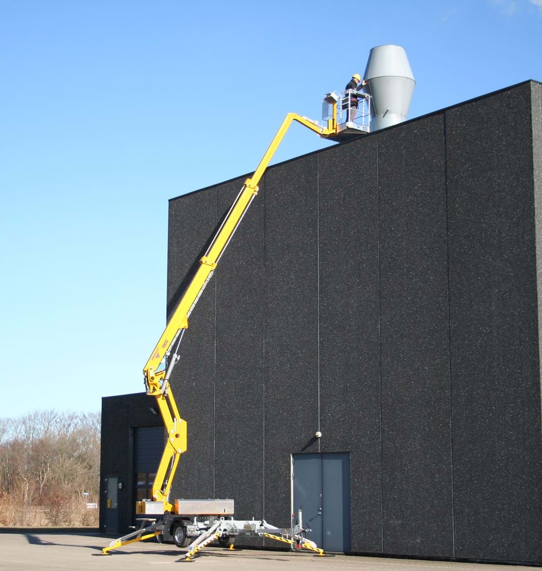 1500 EX Trailer Mouted Lift OMMELIFT – CHP Plant 02