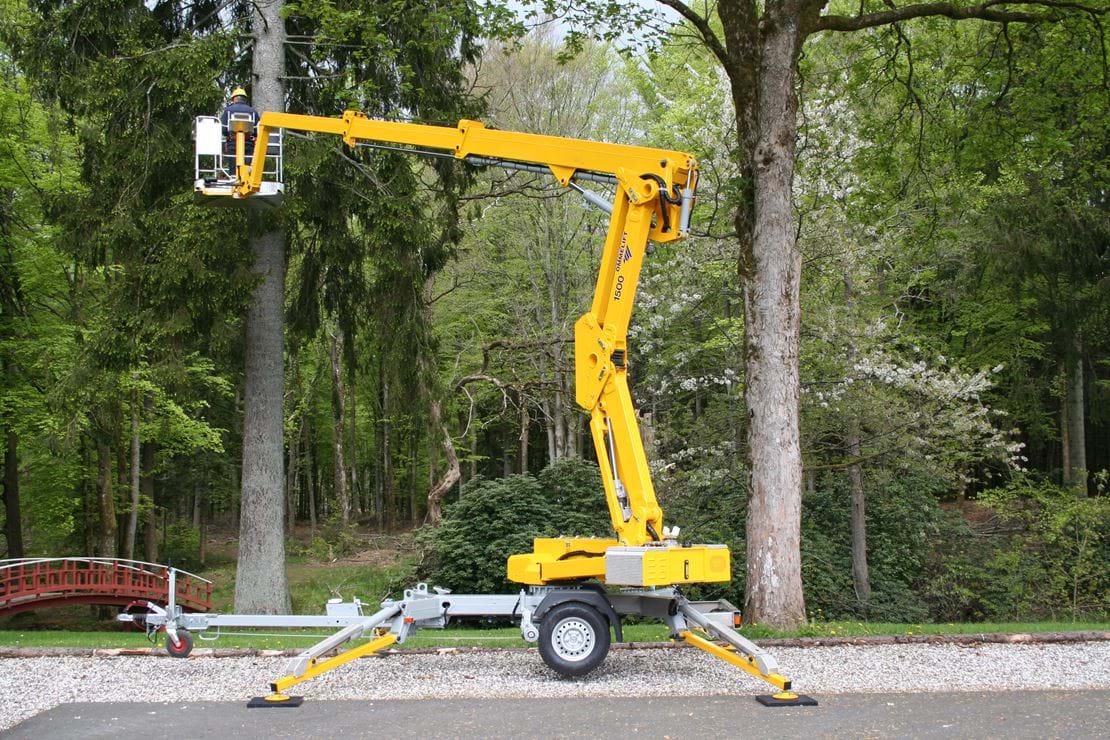 1500 EX Trailer Mouted Lift OMMELIFT Park 03