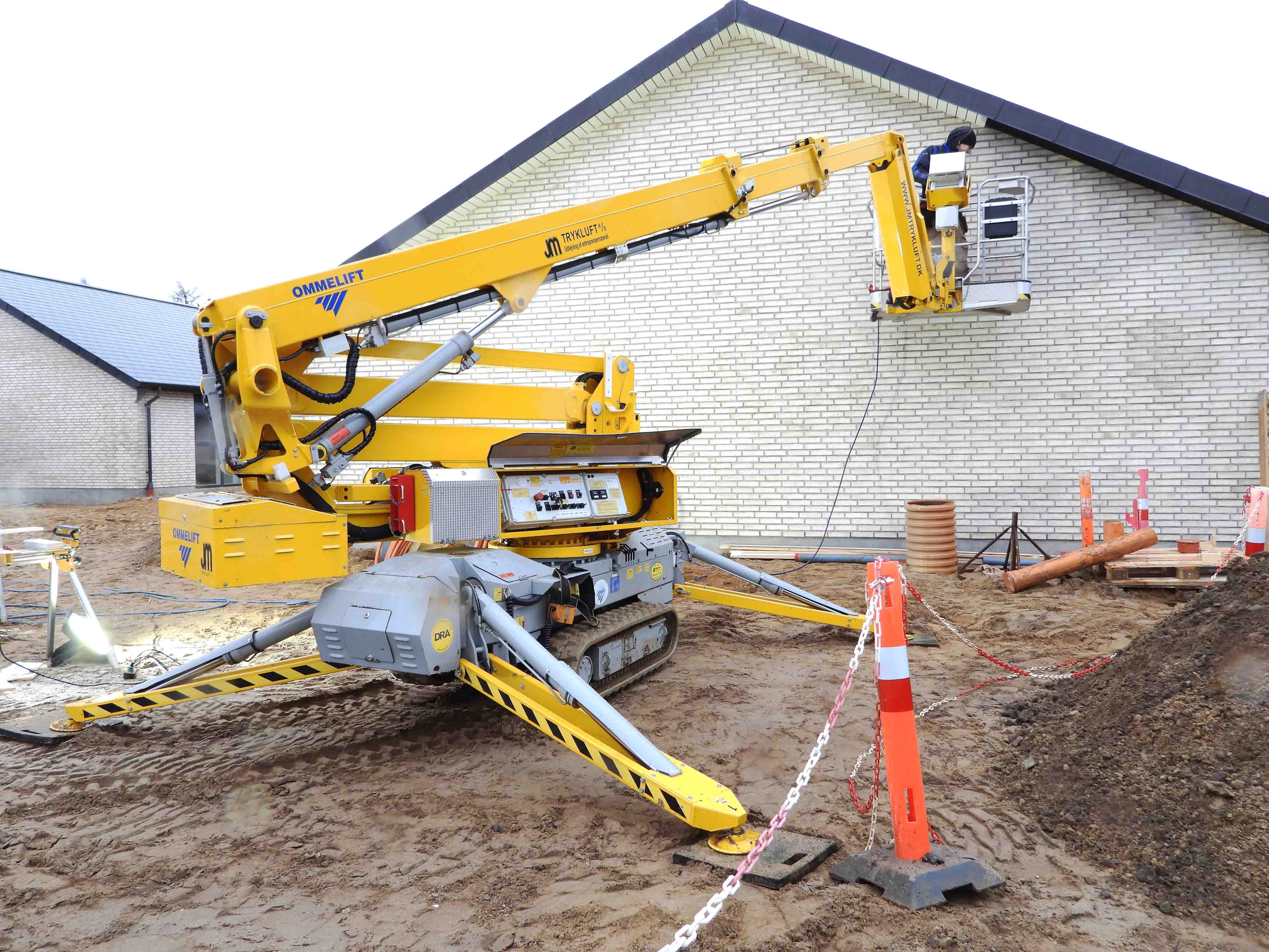 OMMELIFT Crawler På Byggepladsen