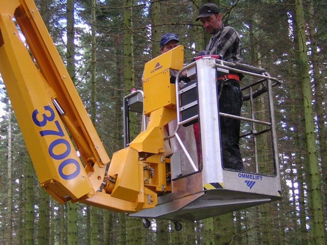 OMMELIFT 3700 RBDJ i skoven_2.jpg