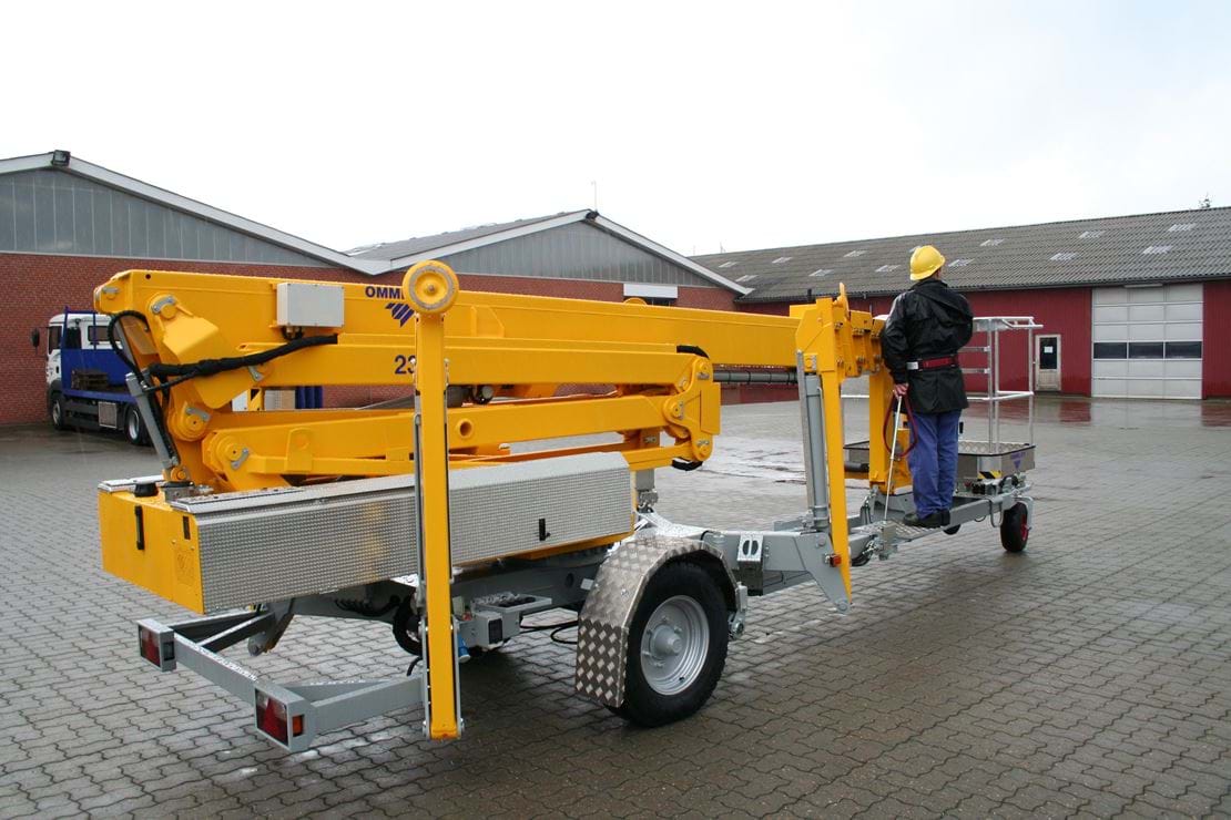 2300 X OMME LIFT_1.jpg