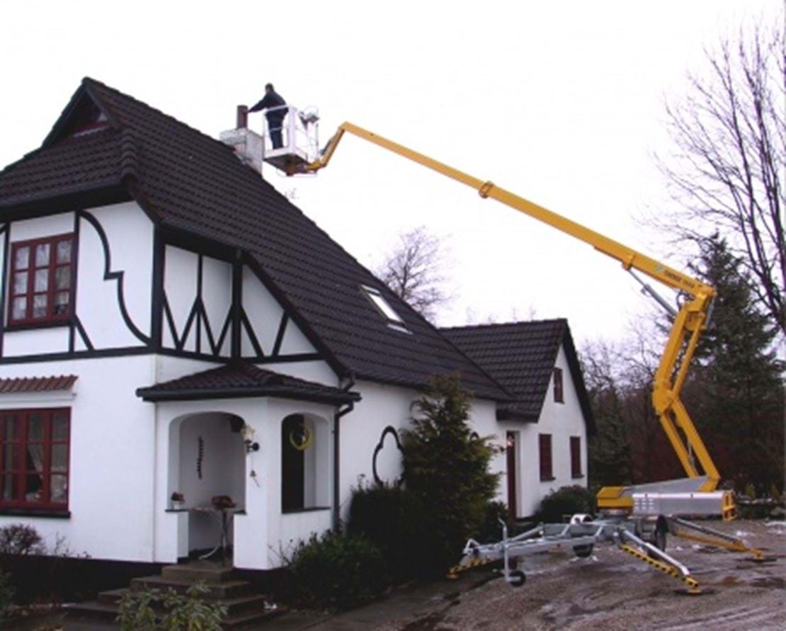 OMME 15,3 meter knæk teleskoplift.jpg