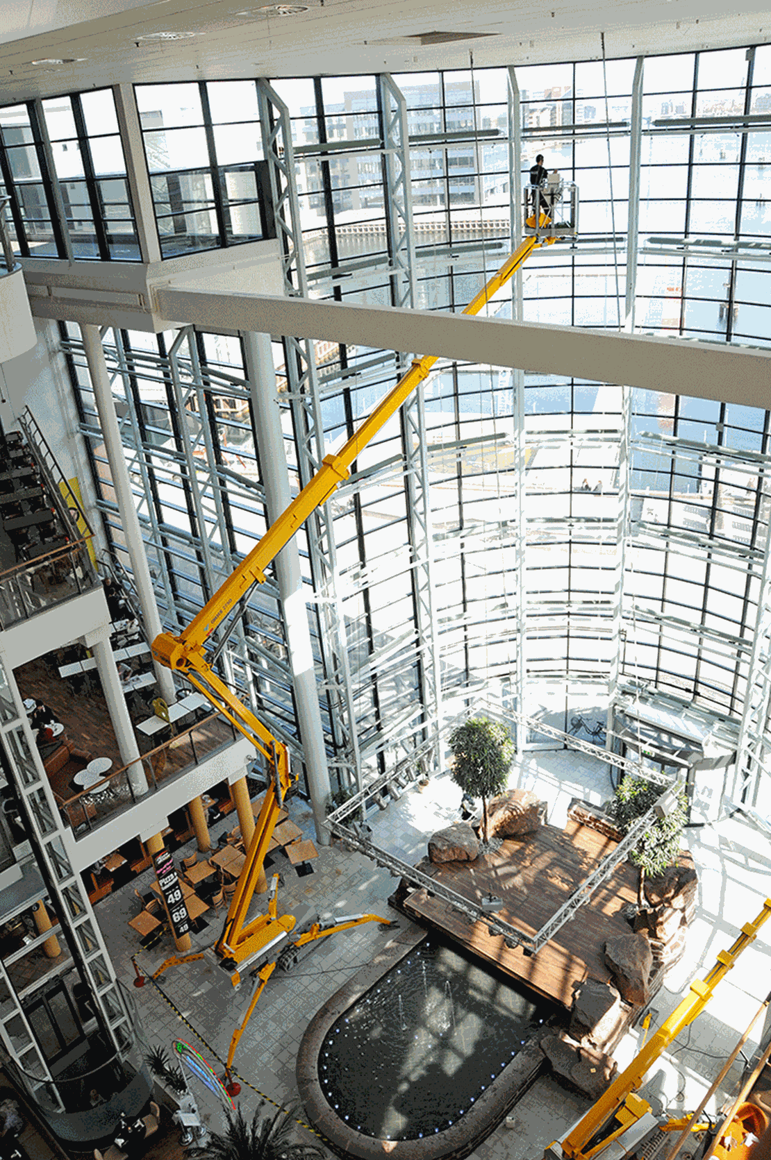 Denmark Ommelift 2750 RXJ mall 4.jpg