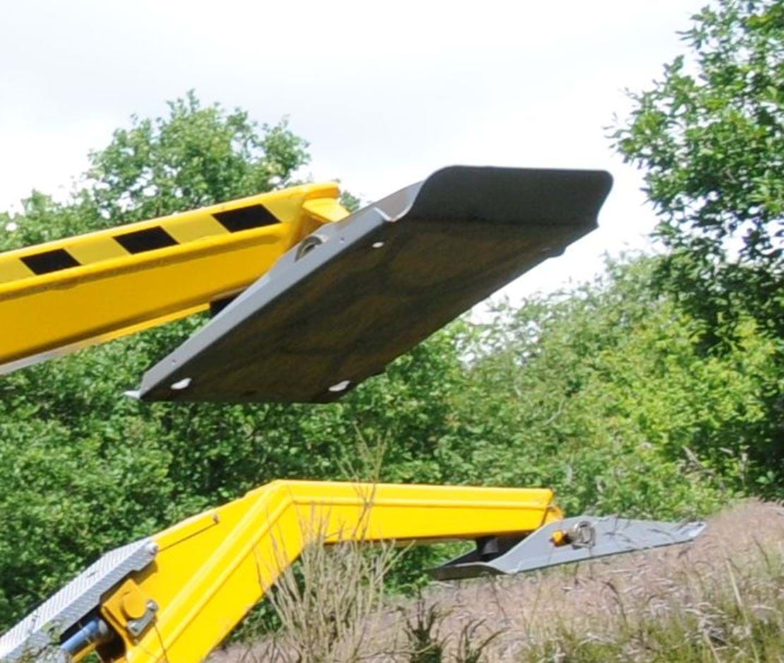 15 Stabilizer - permanently fixed, large foot pads.jpg