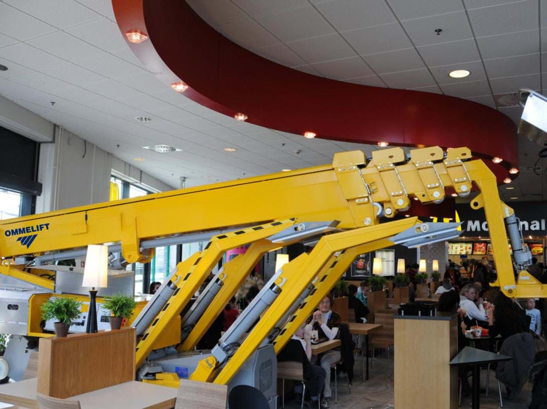 07 Ability to lift the boom while travelling 2200, 2600, 3000.jpg